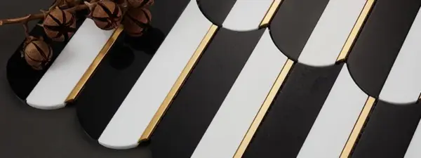 Arkia Aerial Elongated Black and White