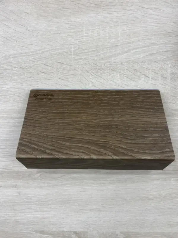 Avolis Custom Vinyl Stair Nosing Avolis Custom Vinyl Stair Nosing